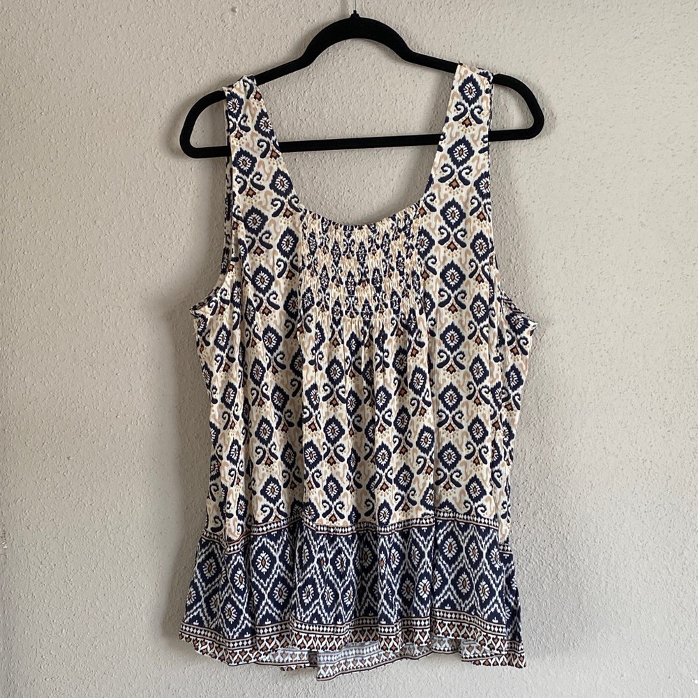 Torrid Navy and Cream Geometric Tank Top - Picture 3 of 8